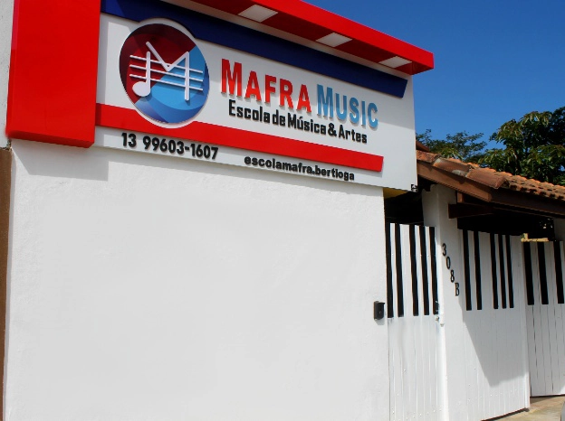 Fachada da Escola